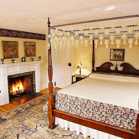 Historic Jacob Hill Inn 锡康克 外观 照片