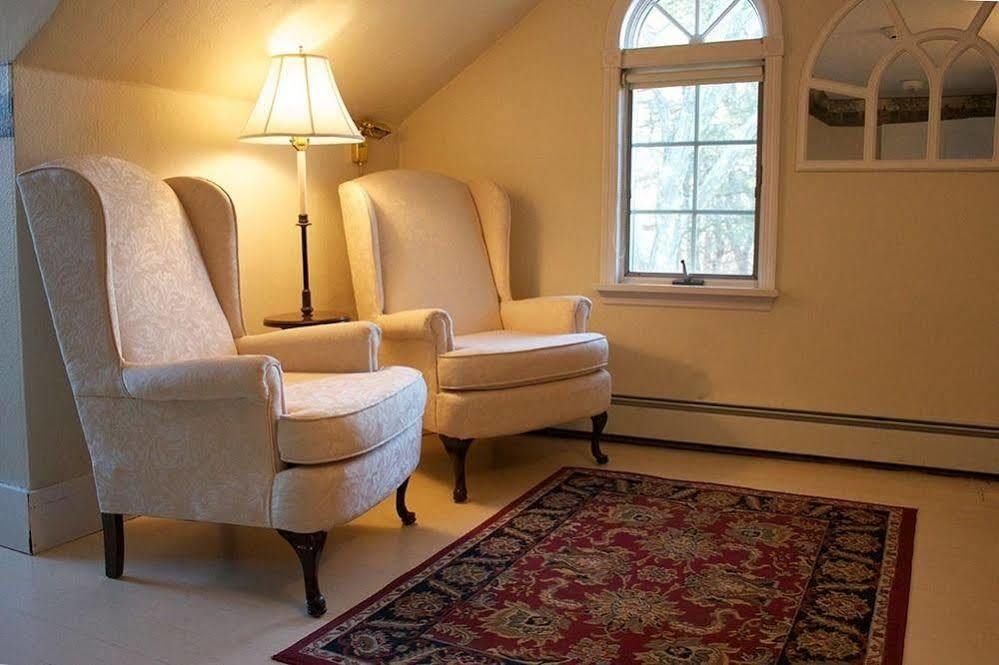 Historic Jacob Hill Inn 锡康克 外观 照片